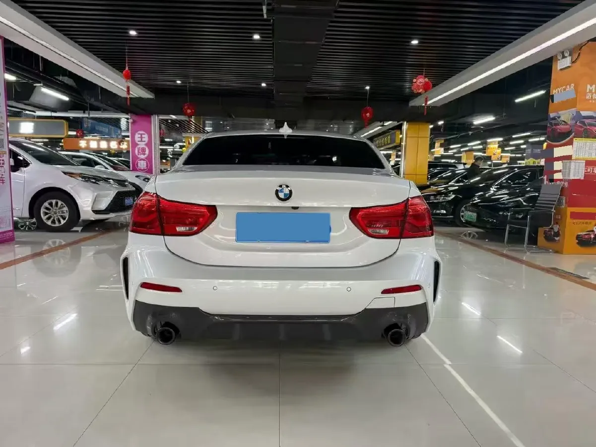 2022 BMW 1 Series 1.5T 140HP L3 7DCT,autocango,china used car exporter,china ev exporter,chinese used car exporter,chinese used ev exporter