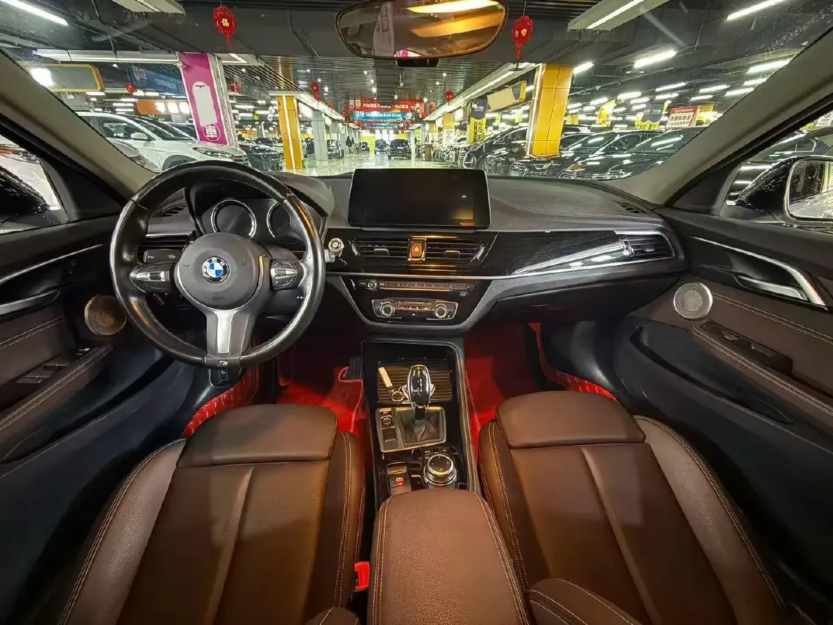 2022 BMW 1 Series 1.5T 140HP L3 7DCT,autocango,china used car exporter,china ev exporter,chinese used car exporter,chinese used ev exporter