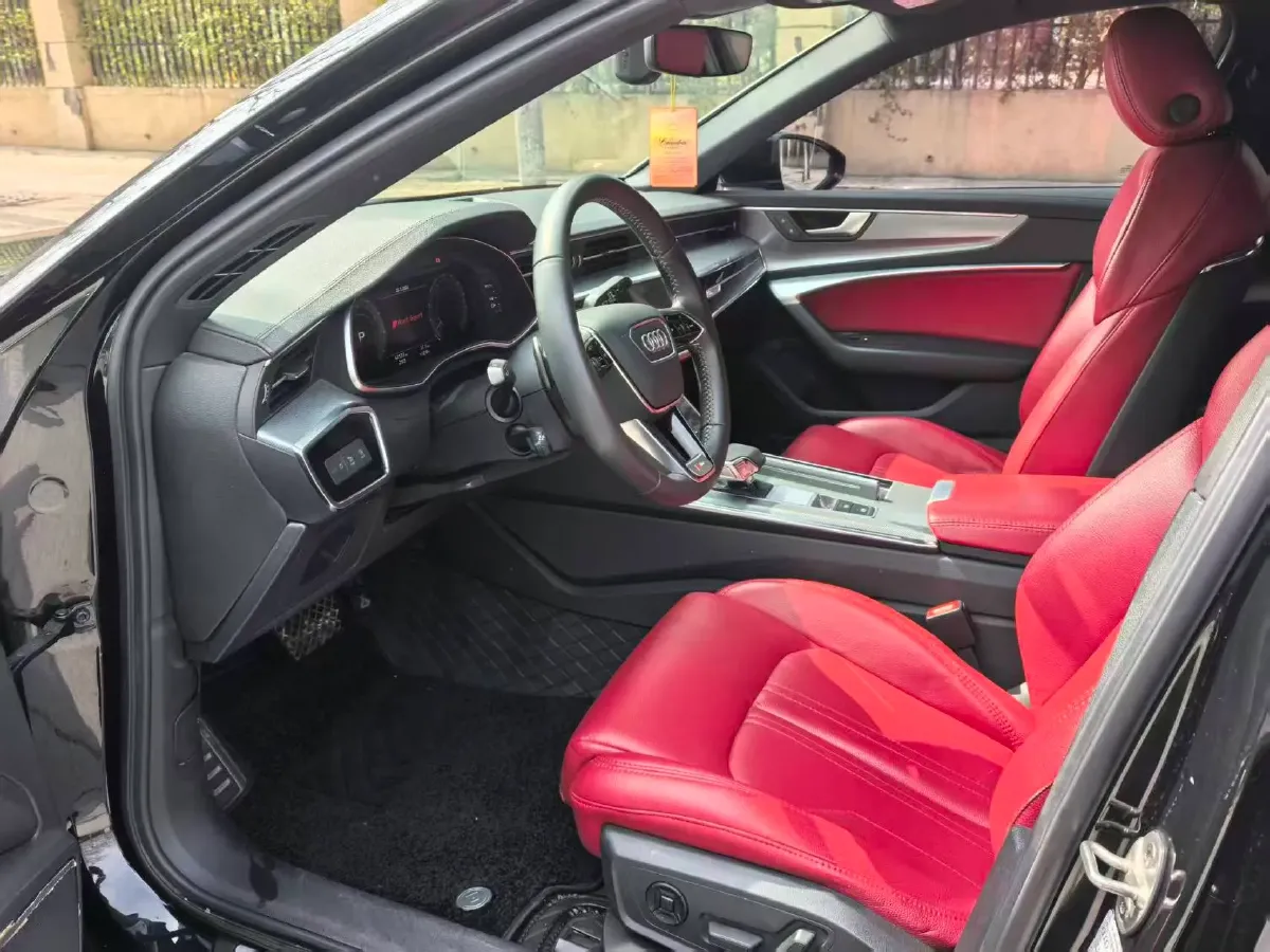 2020 Audi A6L 2.0T 224HP L4 7DCT,autocango,china used car exporter,china ev exporter,chinese used car exporter,chinese used ev exporter