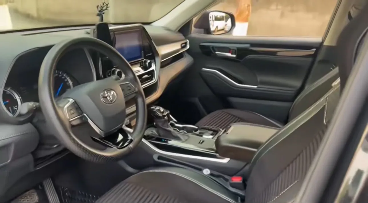 2024 Toyota Highlander 2.5L 189HP L4 E-CVT Hybrid,autocango,china used car exporter,china ev exporter,chinese used car exporter,chinese used ev exporter