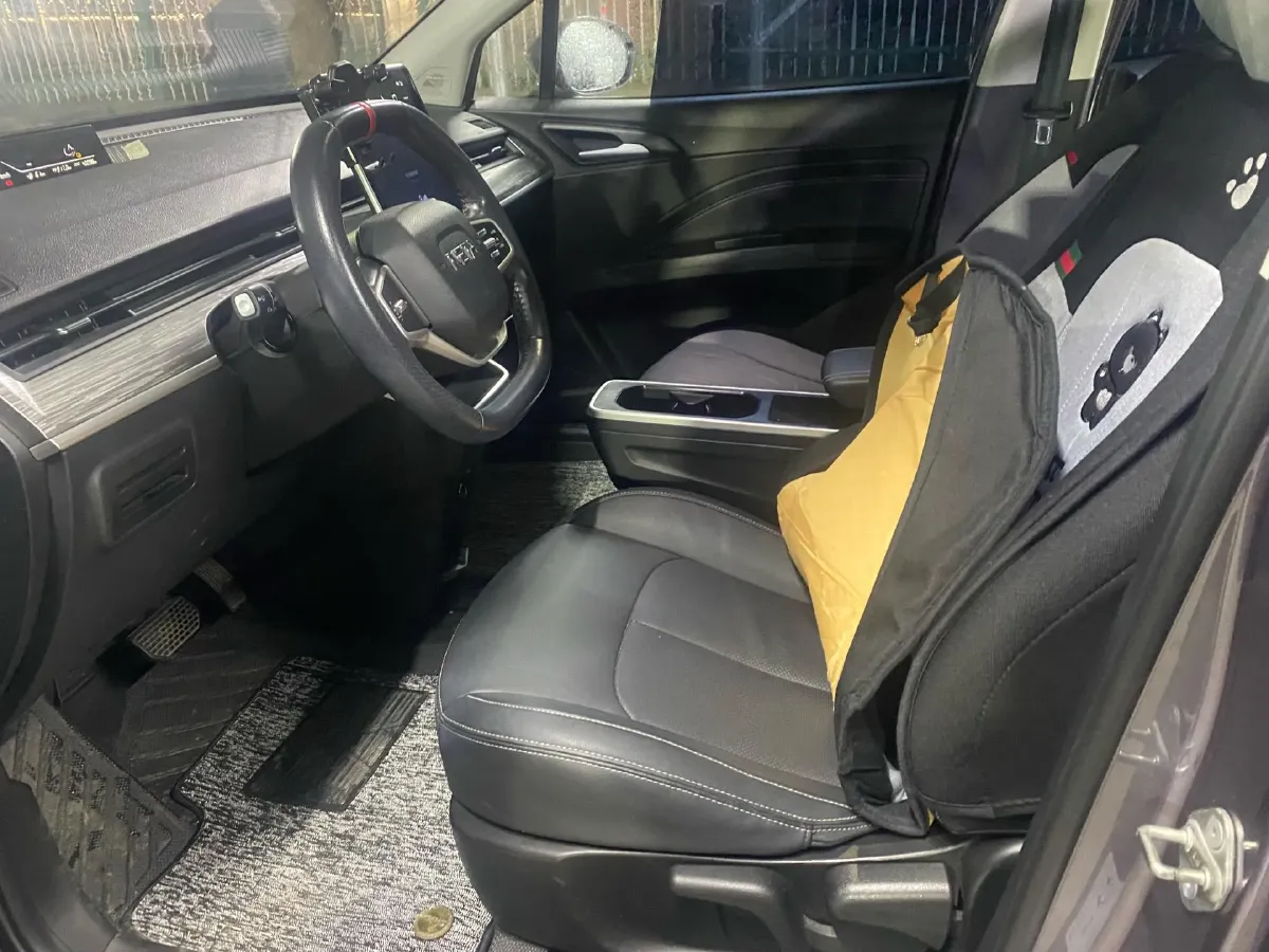 2022 ChangAn Oshan X7 Plus 1.5T 188HP L4 7DCT,autocango,china used car exporter,china ev exporter,chinese used car exporter,chinese used ev exporter