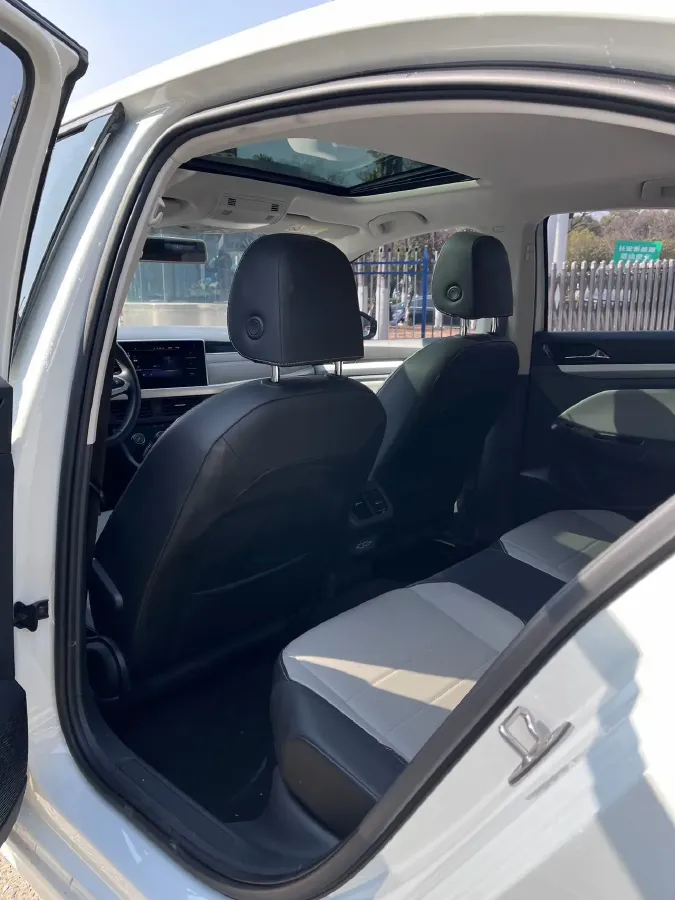 2023 Volkswagen Bora 1.2T 116HP L4 7DCT,autocango,china used car exporter,china ev exporter,chinese used car exporter,chinese used ev exporter