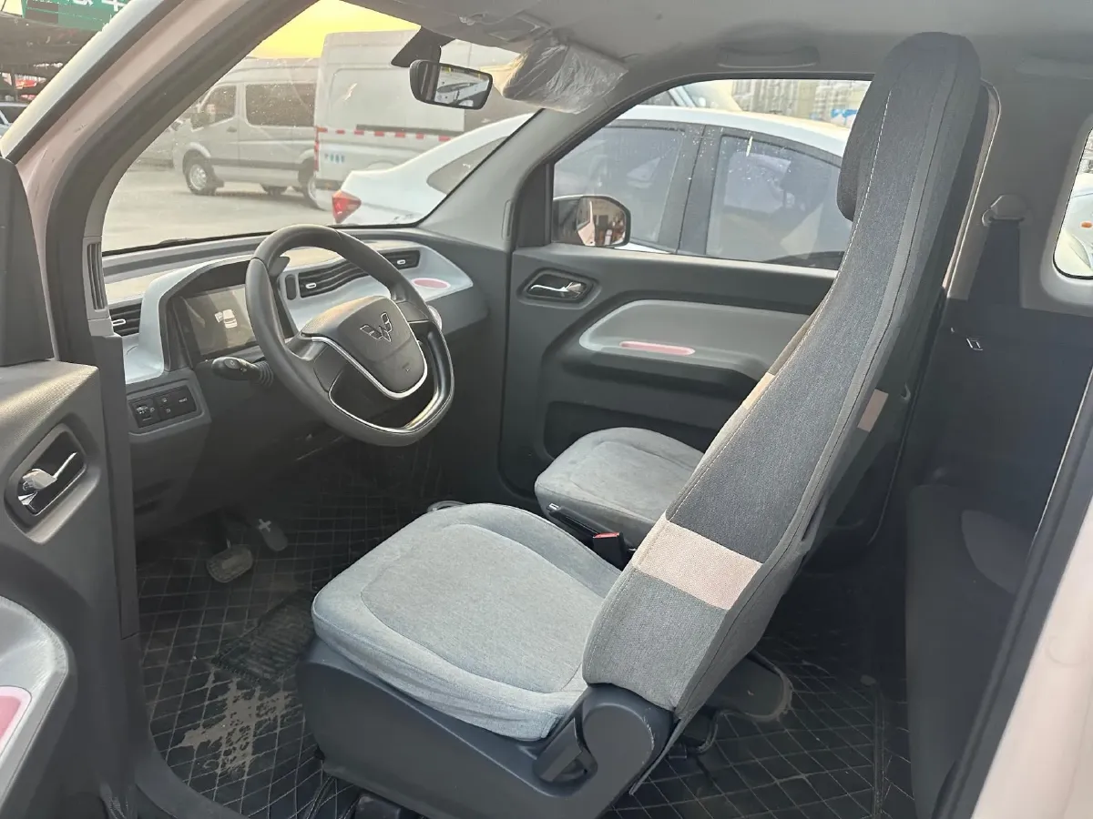 2021 WuLing HongGuang MINI EV BEV 9.3KWH,autocango,china used car exporter,china ev exporter,chinese used car exporter,chinese used ev exporter