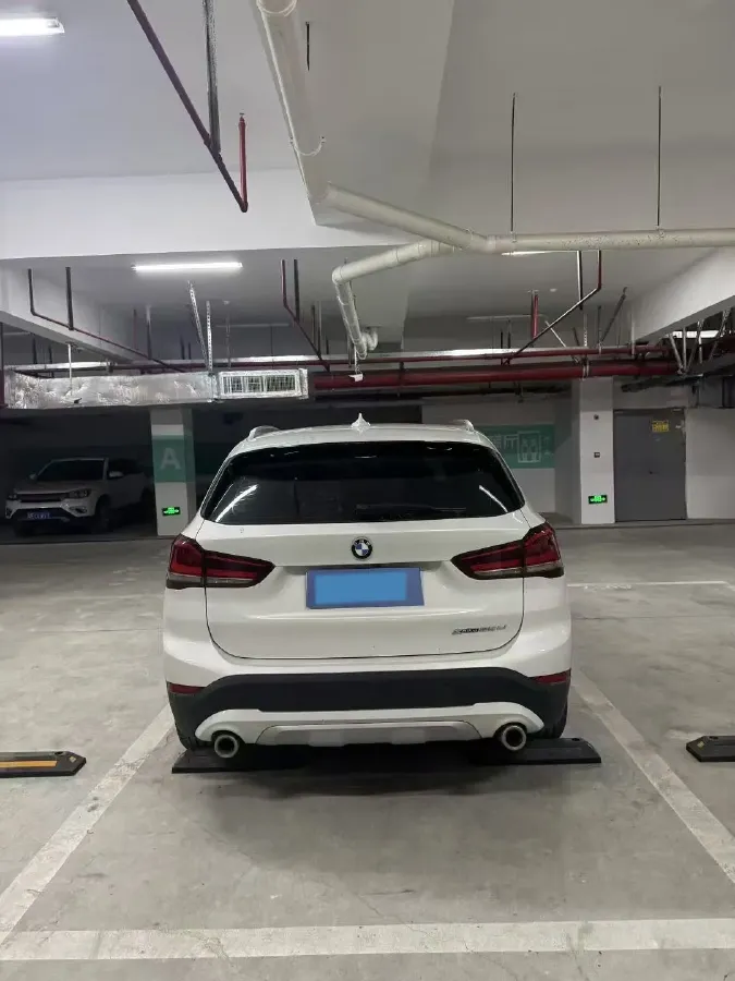 2022 BMW X1 2.0T 192HP L4 8AT,autocango,china used car exporter,china ev exporter,chinese used car exporter,chinese used ev exporter