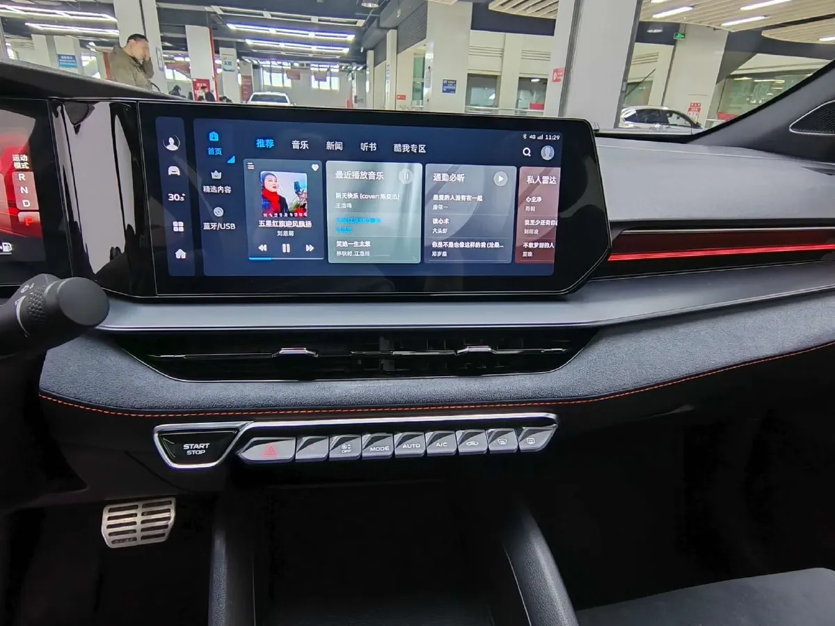 2022 Geely Binray 1.5T 181HP L4 7DCT,autocango,china used car exporter,china ev exporter,chinese used car exporter,chinese used ev exporter