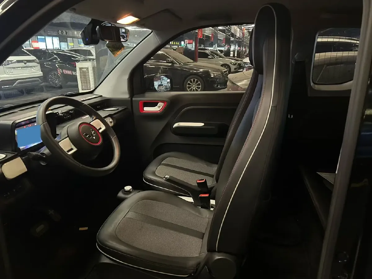 2022 WuLing HongGuang MINI EV BEV 17.3KWH,autocango,china used car exporter,china ev exporter,chinese used car exporter,chinese used ev exporter