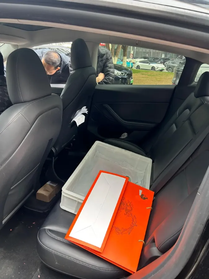 2022 Tesla Model Y BEV 60KWH,autocango,china used car exporter,china ev exporter,chinese used car exporter,chinese used ev exporter