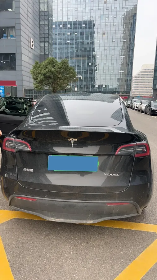 2022 Tesla Model Y BEV 60KWH,autocango,china used car exporter,china ev exporter,chinese used car exporter,chinese used ev exporter