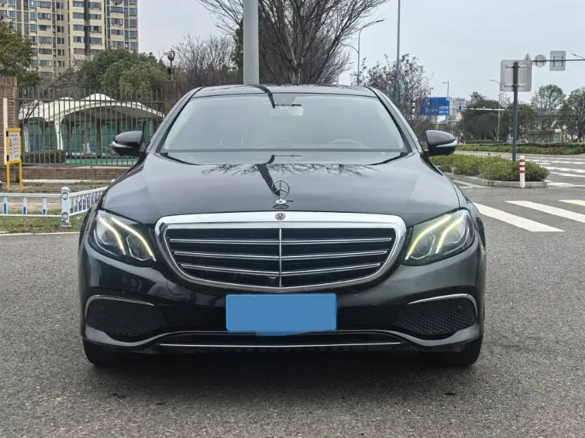 2020 Mercedes-Benz E Class 2.0T 258HP L4 9AT,autocango,china used car exporter,china ev exporter,chinese used car exporter,chinese used ev exporter