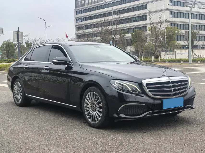 2020 Mercedes-Benz E Class 2.0T 258HP L4 9AT,autocango,china used car exporter,china ev exporter,chinese used car exporter,chinese used ev exporter