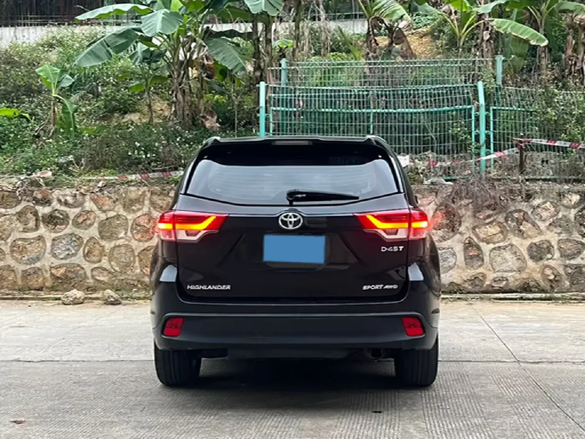 2019 Lincoln MKC 2.0T 203HP L4 6AT,autocango,china used car exporter,china ev exporter,chinese used car exporter,chinese used ev exporter