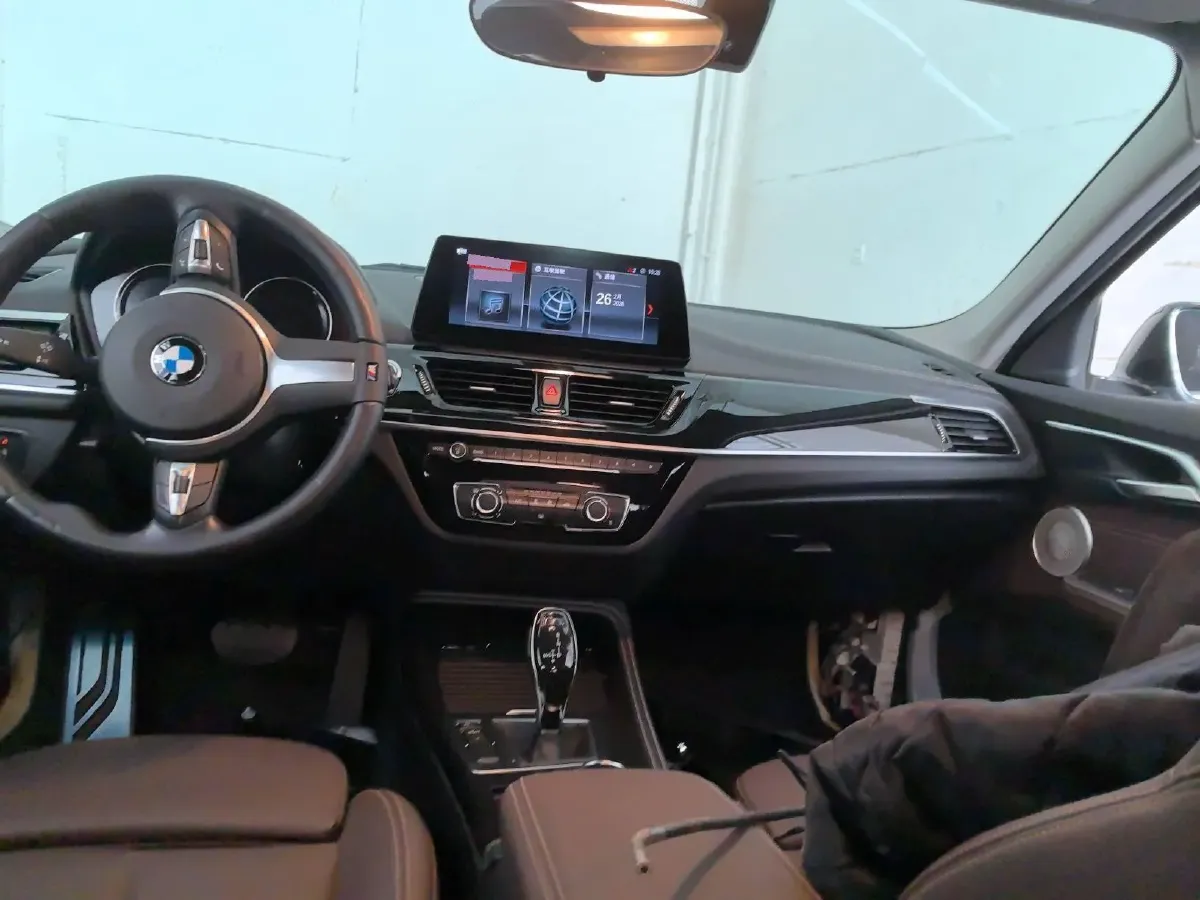 2023 BMW 1 Series 1.5T 136HP L3 7DCT,autocango,china used car exporter,china ev exporter,chinese used car exporter,chinese used ev exporter