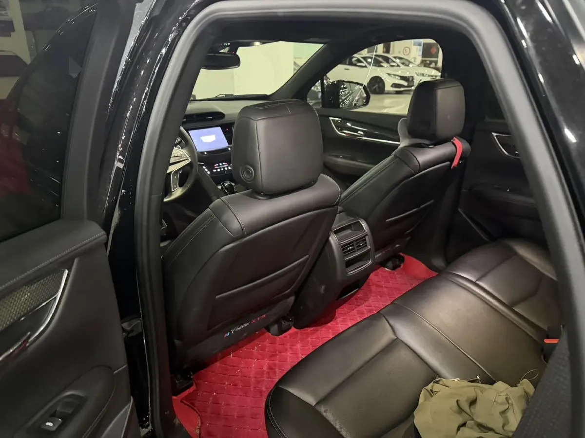 2023 Cadillac XT5 2.0T 237HP L4 9AT,autocango,china used car exporter,china ev exporter,chinese used car exporter,chinese used ev exporter