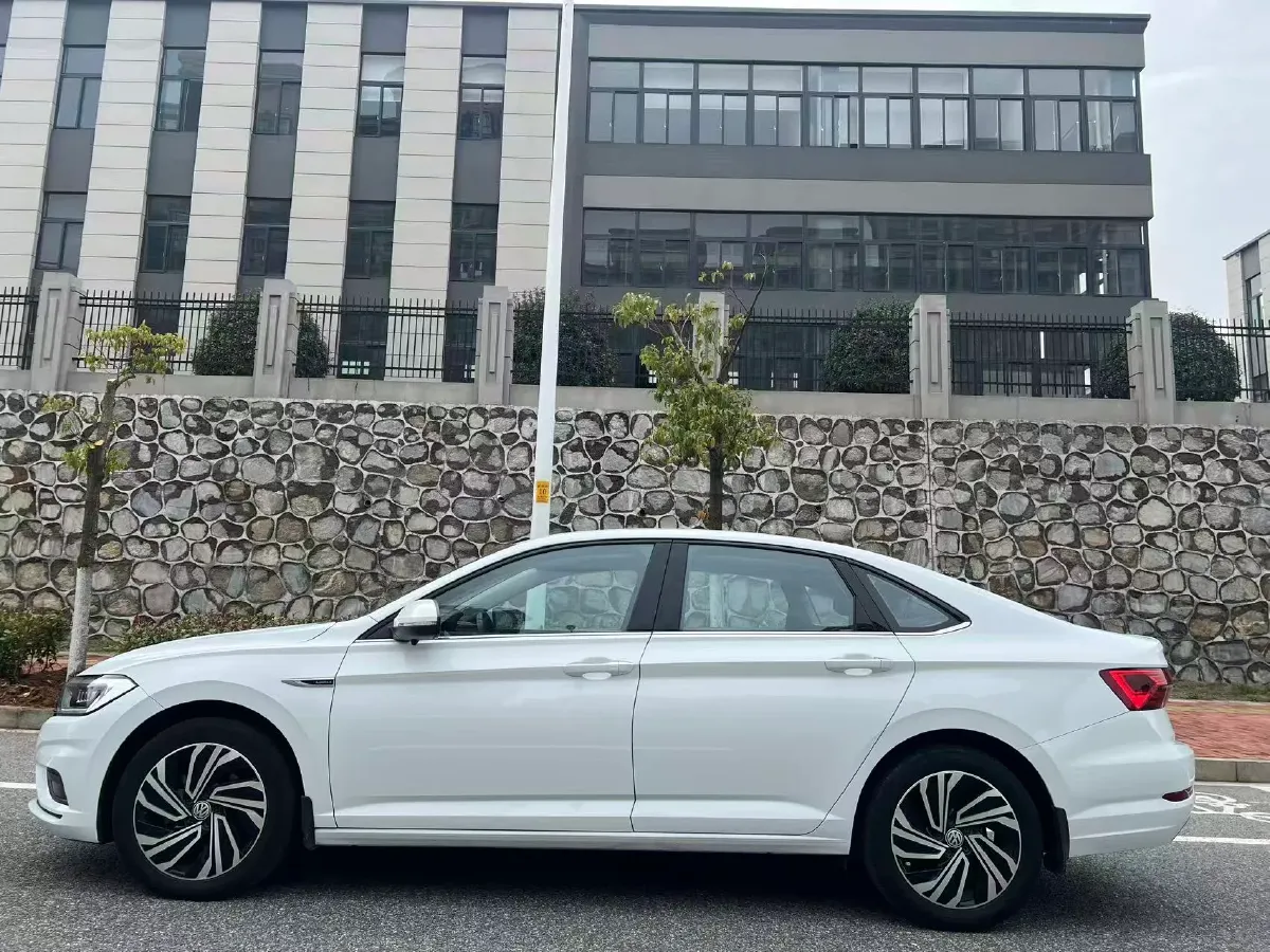 2020 Volkswagen Sagitar 1.2T 116HP L4 7DCT,autocango,china used car exporter,china ev exporter,chinese used car exporter,chinese used ev exporter
