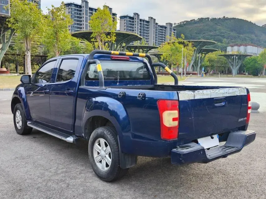 2022 Isuzu RE-MAX Jim 2.8T 120HP L4 5MT,autocango,china used car exporter,china ev exporter,chinese used car exporter,chinese used ev exporter