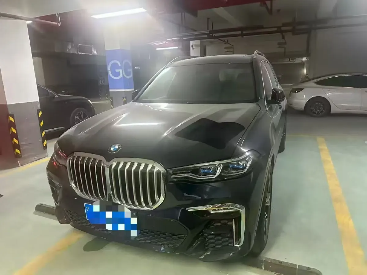2021 BMW X7 3.0T 340HP L6 8AT,autocango,china used car exporter,china ev exporter,chinese used car exporter,chinese used ev exporter