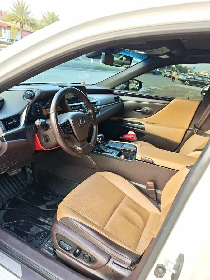 2018 Lexus ES 2.5L 178HP L4 E-CVT Hybrid,autocango,china used car exporter,china ev exporter,chinese used car exporter,chinese used ev exporter