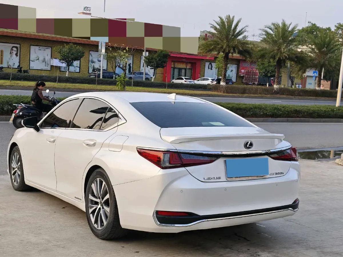 2018 Lexus ES 2.5L 178HP L4 E-CVT Hybrid,autocango,china used car exporter,china ev exporter,chinese used car exporter,chinese used ev exporter