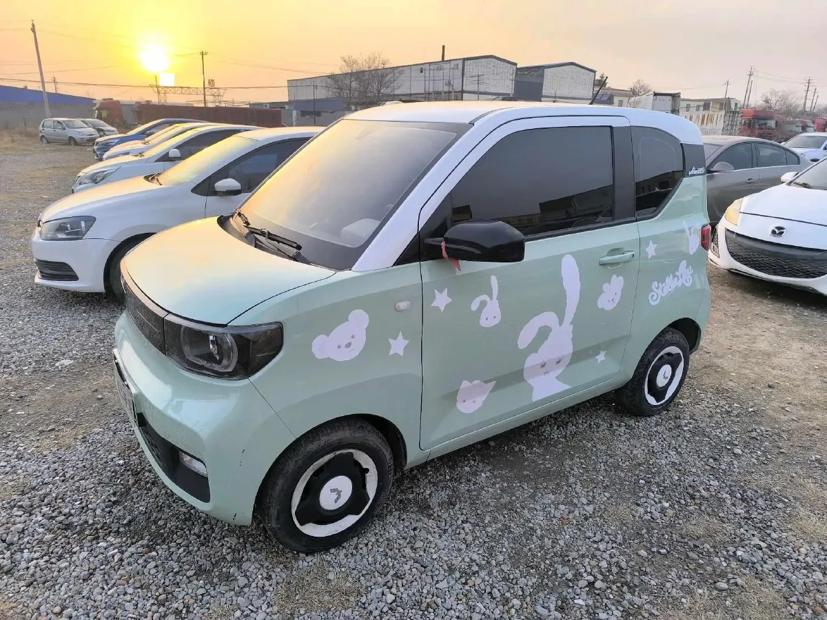 2022 WuLing HongGuang MINI EV BEV 9KWH,autocango,china used car exporter,china ev exporter,chinese used car exporter,chinese used ev exporter
