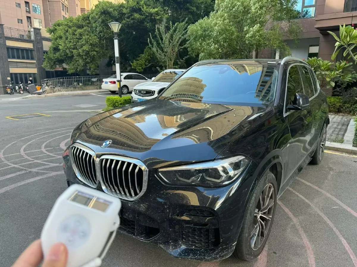2022 BMW X5 2.0T 265HP L4 8AT,autocango,china used car exporter,china ev exporter,chinese used car exporter,chinese used ev exporter