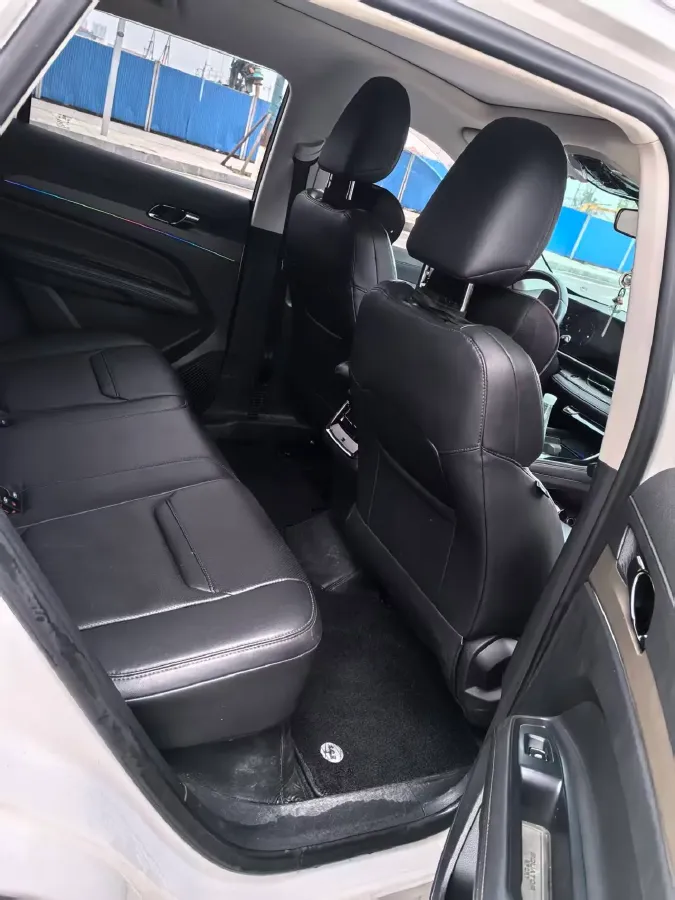 2022 Ford Equator Sport 1.5T 170HP L4 7DCT,autocango,china used car exporter,china ev exporter,chinese used car exporter,chinese used ev exporter