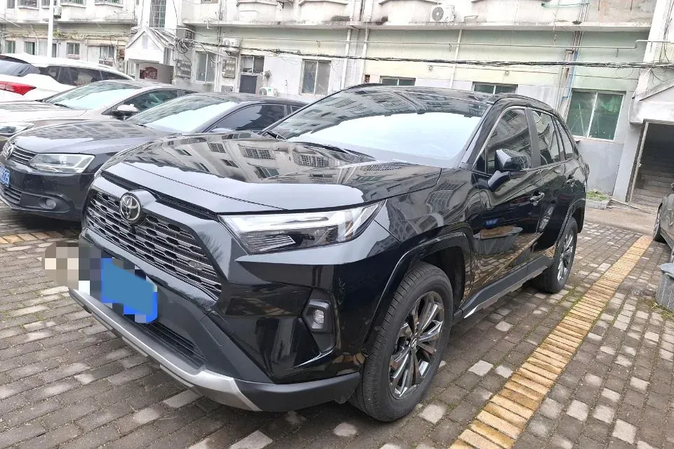 2024 Toyota RAV4 2.0L 171HP L4 CVT,autocango,china used car exporter,china ev exporter,chinese used car exporter,chinese used ev exporter