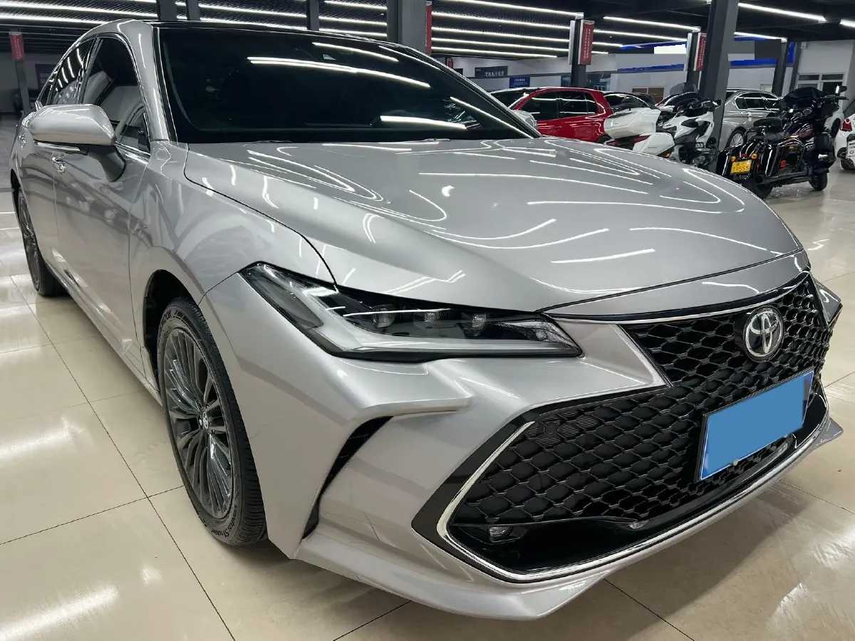 2023 Toyota Avalon 2.5L 207HP L4 8AT,autocango,china used car exporter,china ev exporter,chinese used car exporter,chinese used ev exporter