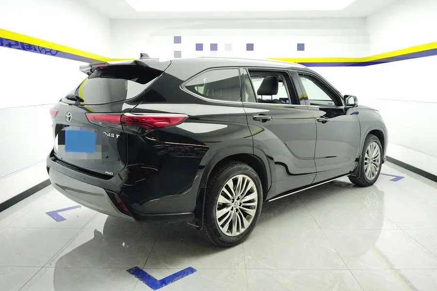 2022 Toyota Highlander 2.0T 248HP L4 8AT,autocango,china used car exporter,china ev exporter,chinese used car exporter,chinese used ev exporter
