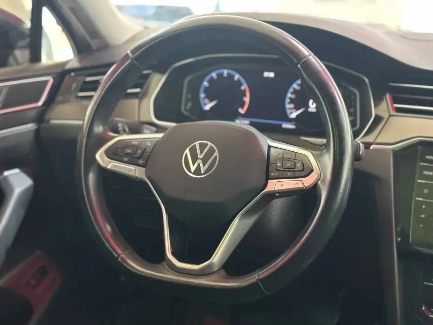 2020 Volkswagen Magotan 2.0T 186HP L4 7DCT,autocango,china used car exporter,china ev exporter,chinese used car exporter,chinese used ev exporter