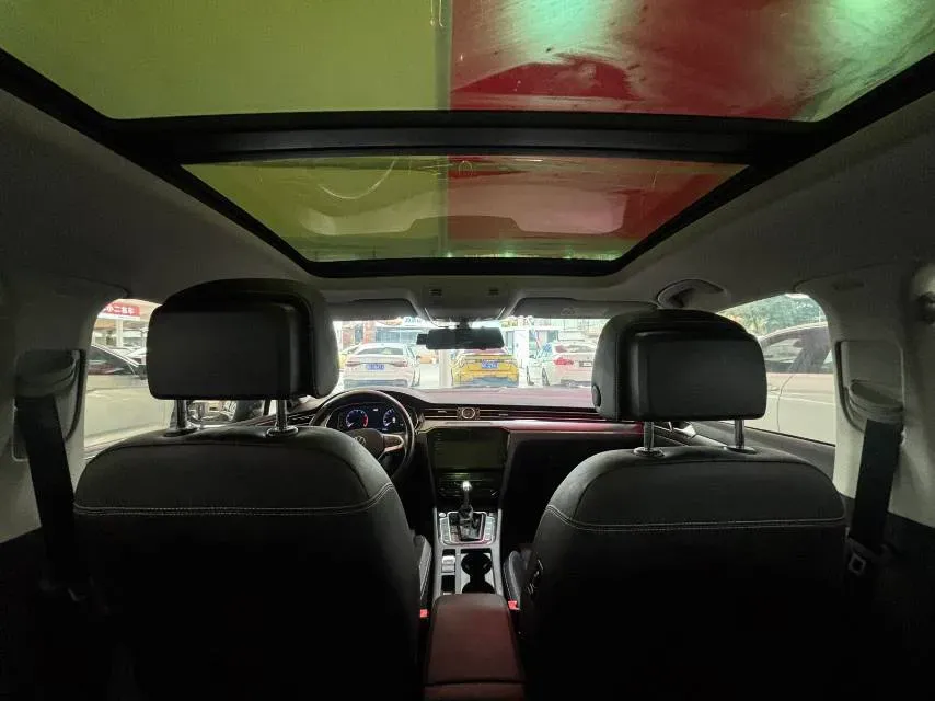 2020 Volkswagen Magotan 2.0T 186HP L4 7DCT,autocango,china used car exporter,china ev exporter,chinese used car exporter,chinese used ev exporter