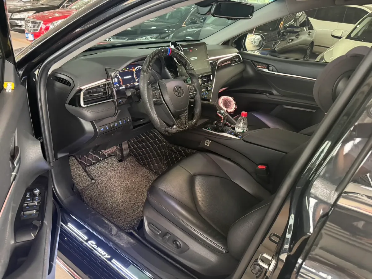 2021 Toyota Camry 2.5L 209HP L4 8AT,autocango,china used car exporter,china ev exporter,chinese used car exporter,chinese used ev exporter