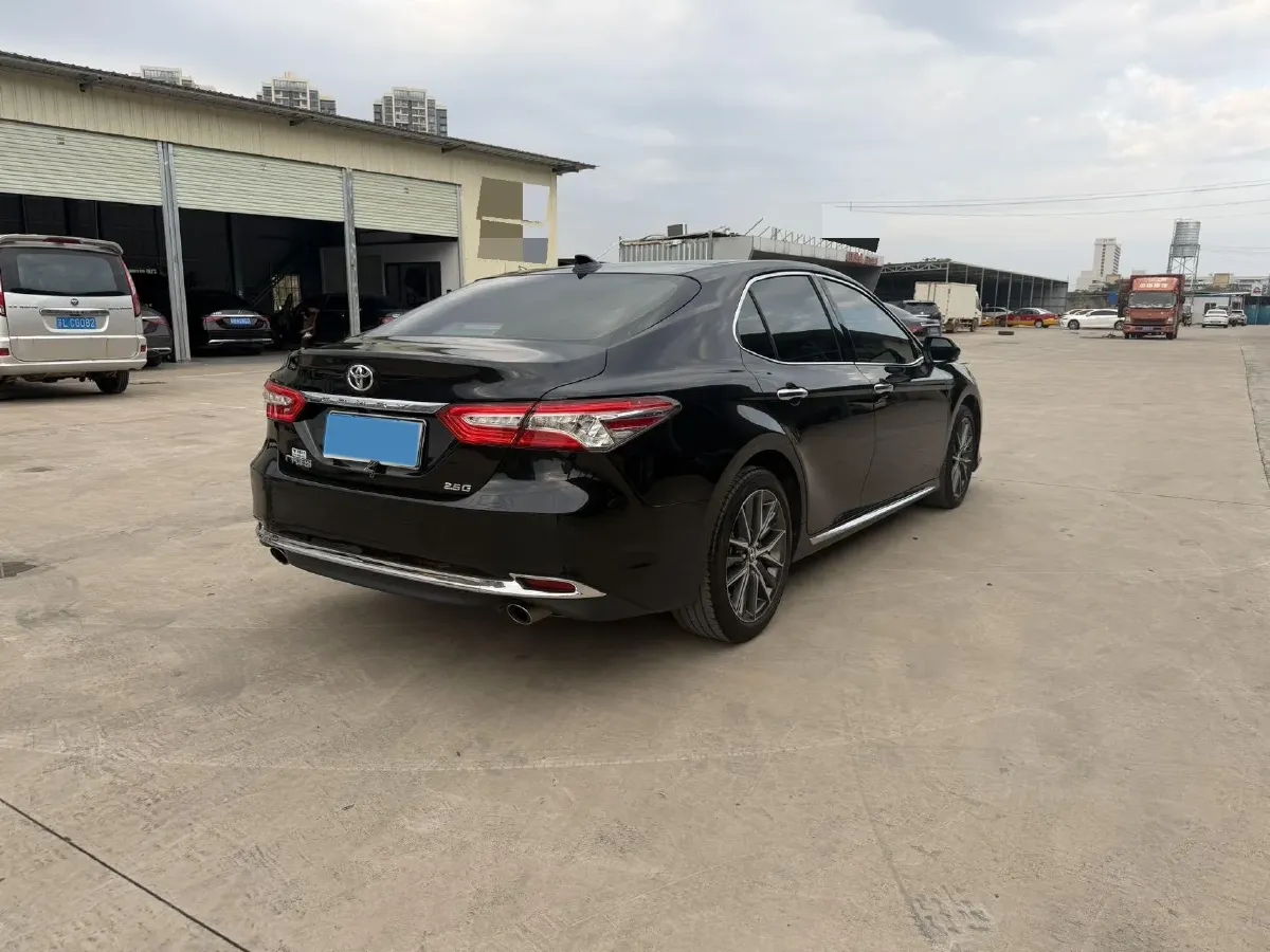 2021 Toyota Camry 2.5L 209HP L4 8AT,autocango,china used car exporter,china ev exporter,chinese used car exporter,chinese used ev exporter