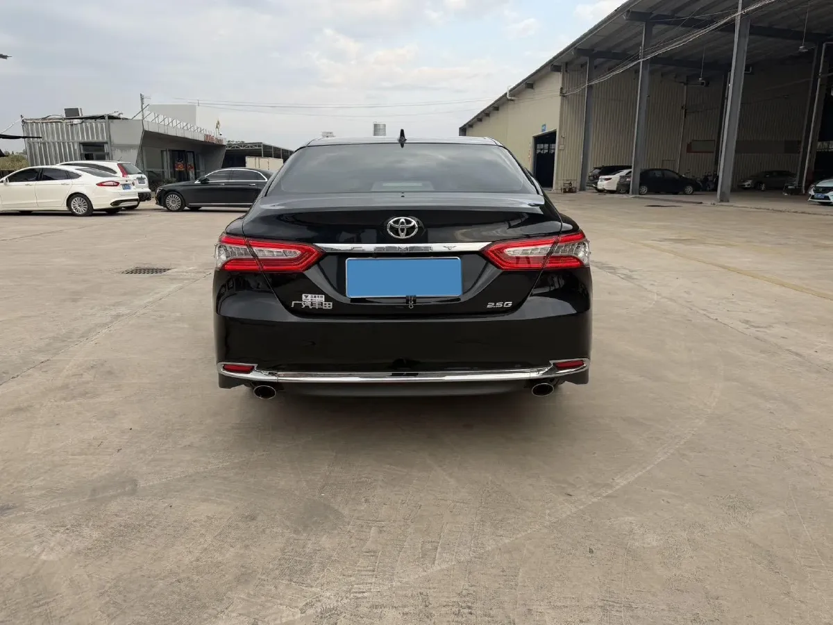 2021 Toyota Camry 2.5L 209HP L4 8AT,autocango,china used car exporter,china ev exporter,chinese used car exporter,chinese used ev exporter
