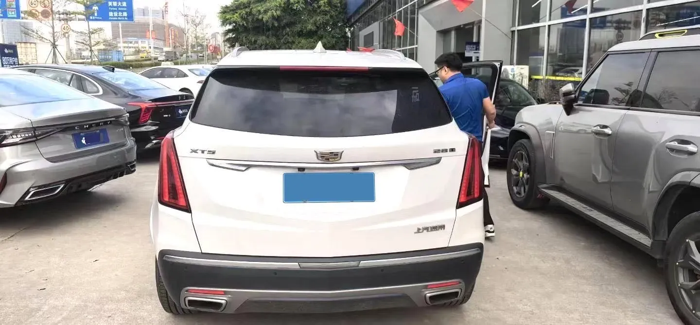 2020 Cadillac XT5 2.0T 237HP L4 9AT,autocango,china used car exporter,china ev exporter,chinese used car exporter,chinese used ev exporter