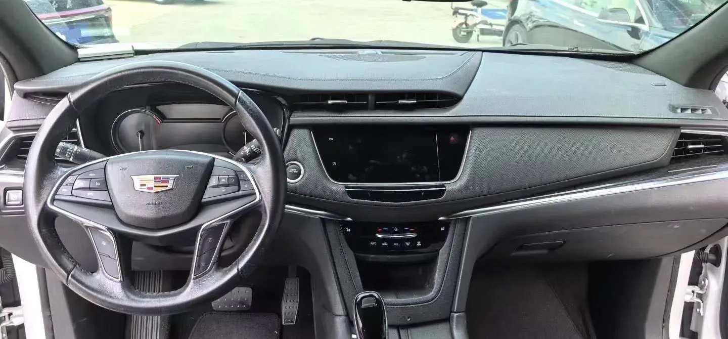 2020 Cadillac XT5 2.0T 237HP L4 9AT,autocango,china used car exporter,china ev exporter,chinese used car exporter,chinese used ev exporter