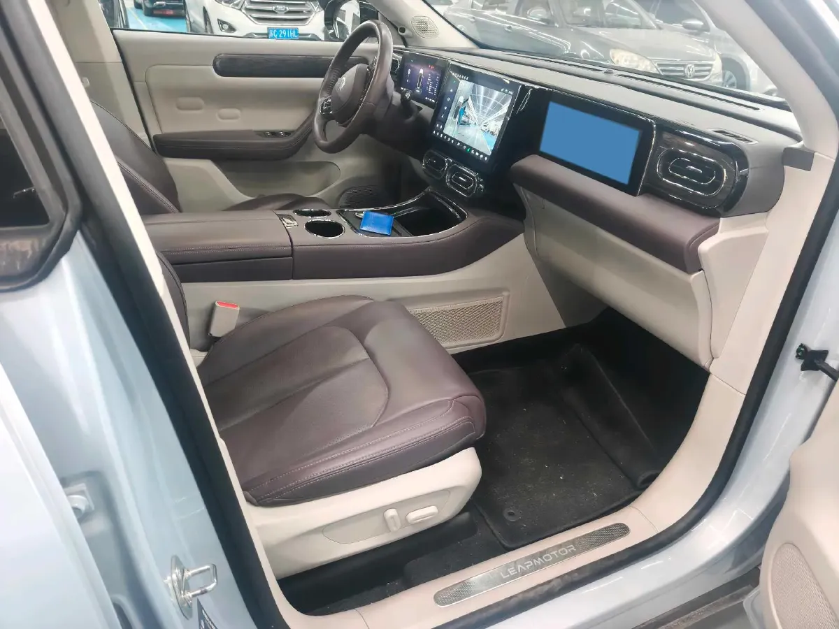 2023 Leapmotor C11 1.5L 95HP L4 REEV 43.74KWH,autocango,china used car exporter,china ev exporter,chinese used car exporter,chinese used ev exporter