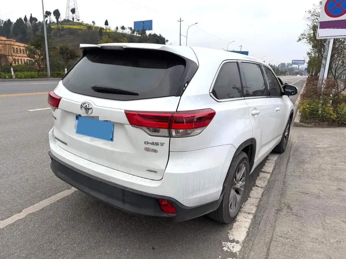 2021 Toyota Highlander 2.0T 220HP L4 6AT,autocango,china used car exporter,china ev exporter,chinese used car exporter,chinese used ev exporter