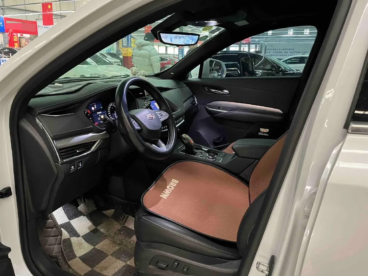 2020 Cadillac XT4 2.0T 241HP L4 9AT,autocango,china used car exporter,china ev exporter,chinese used car exporter,chinese used ev exporter