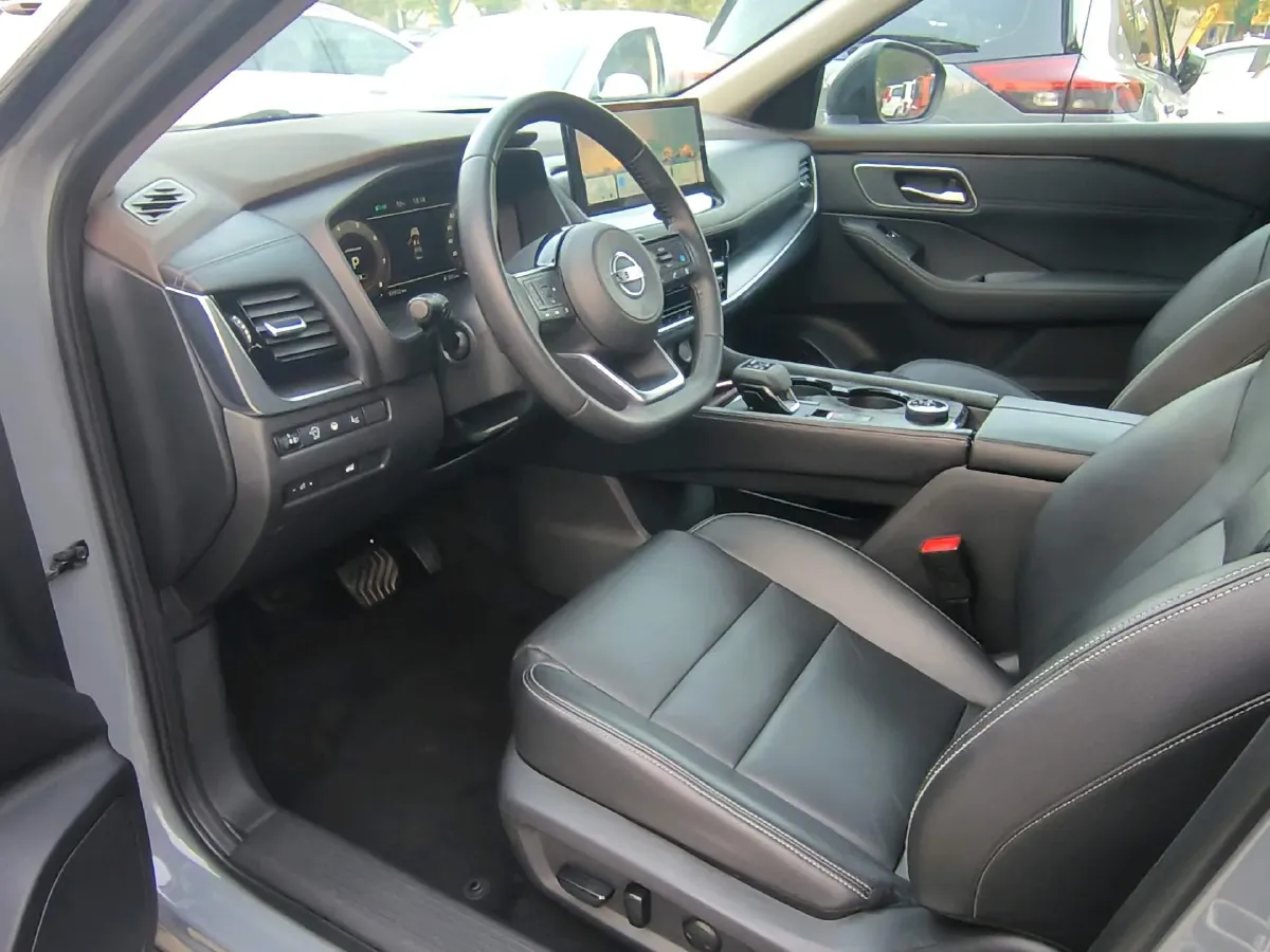 2021 Nissan X-Trail 1.5T 204HP L3 CVT,autocango,china used car exporter,china ev exporter,chinese used car exporter,chinese used ev exporter