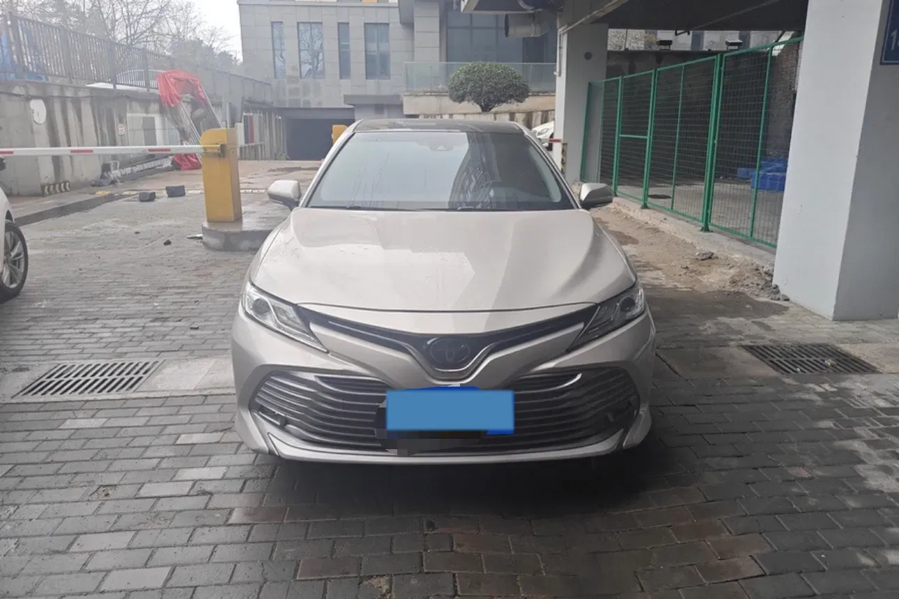2018 Toyota Camry 2.5L 209HP L4 8AT,autocango,china used car exporter,china ev exporter,chinese used car exporter,chinese used ev exporter