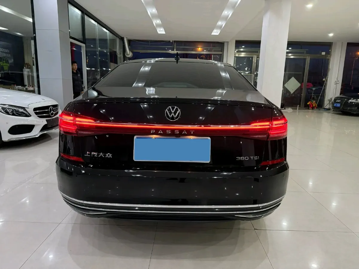 2025 Volkswagen Passat 2.0T 220HP L4 7DCT,autocango,china used car exporter,china ev exporter,chinese used car exporter,chinese used ev exporter