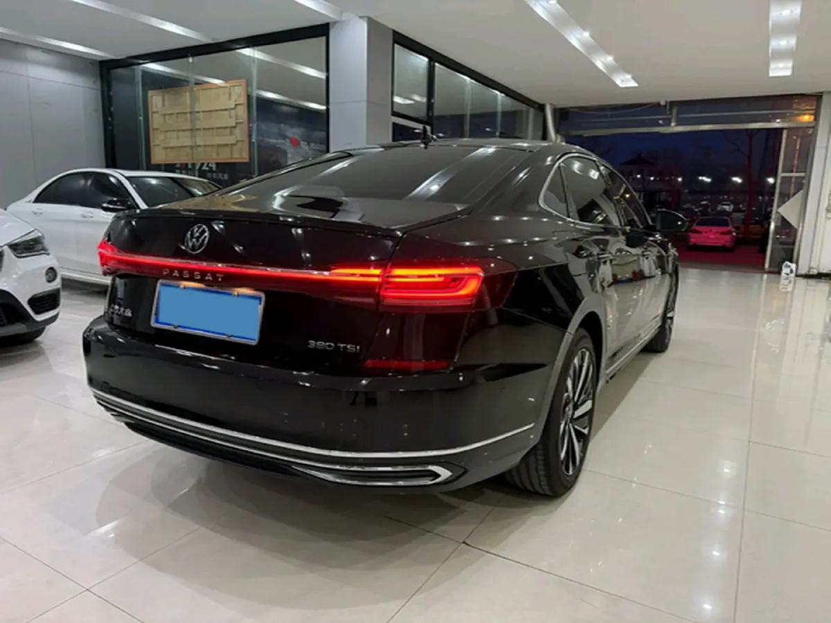 2025 Volkswagen Passat 2.0T 220HP L4 7DCT,autocango,china used car exporter,china ev exporter,chinese used car exporter,chinese used ev exporter