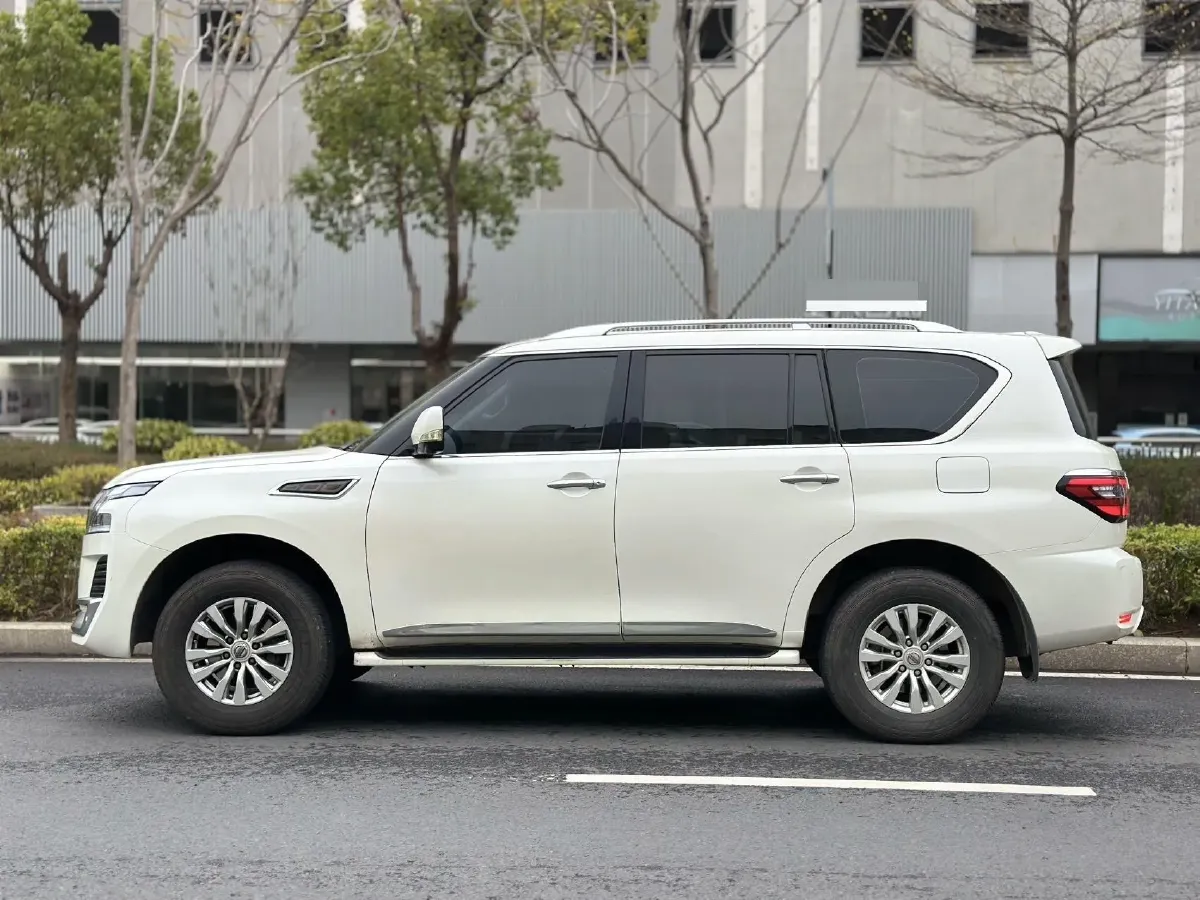 2018 Nissan Patrol 4.0L 279HP V6 7AT,autocango,china used car exporter,china ev exporter,chinese used car exporter,chinese used ev exporter