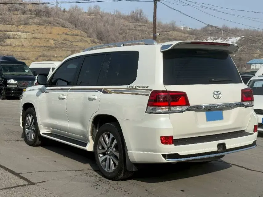 2019 Chevrolet Trax 1.0T 125HP L3 6AT,autocango,china used car exporter,china ev exporter,chinese used car exporter,chinese used ev exporter