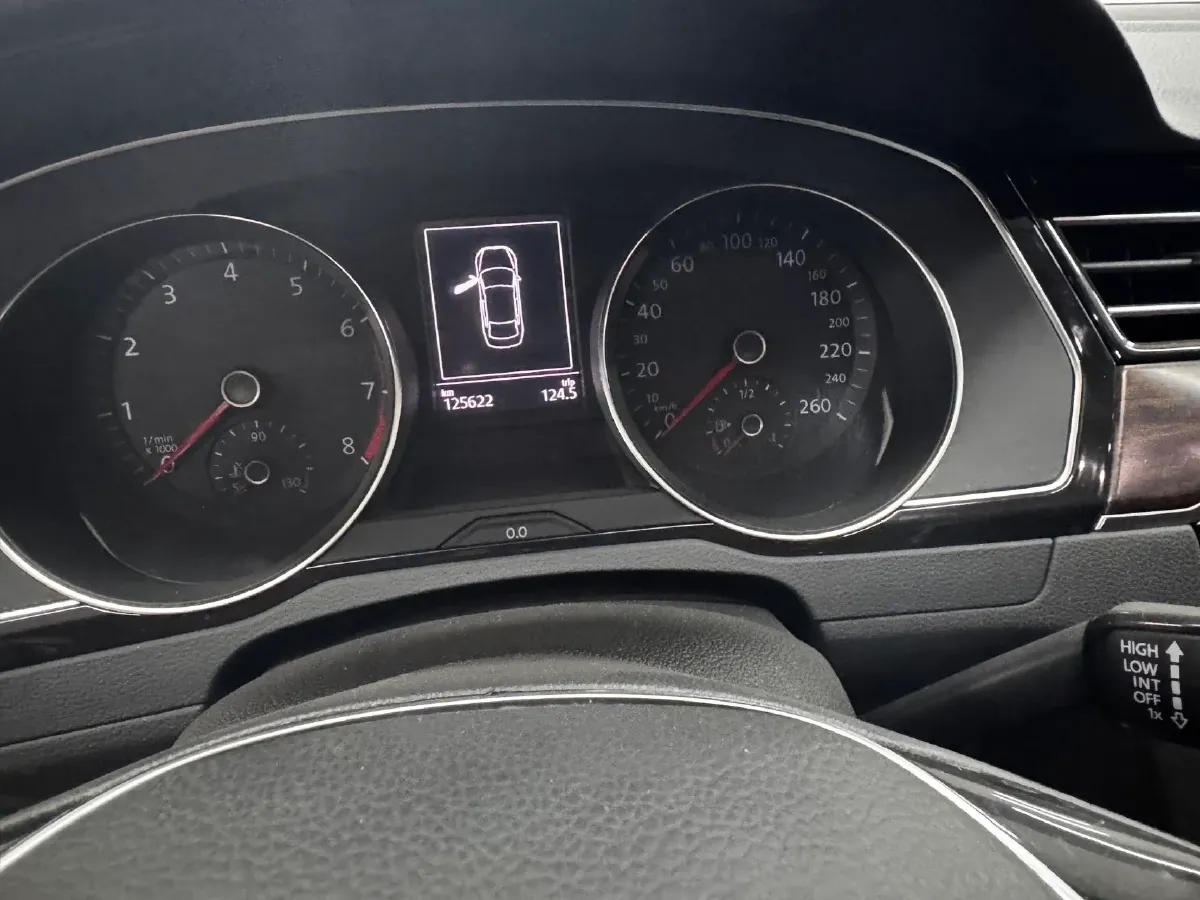 2019 Volkswagen Magotan 2.0T 186HP L4 7DCT,autocango,china used car exporter,china ev exporter,chinese used car exporter,chinese used ev exporter