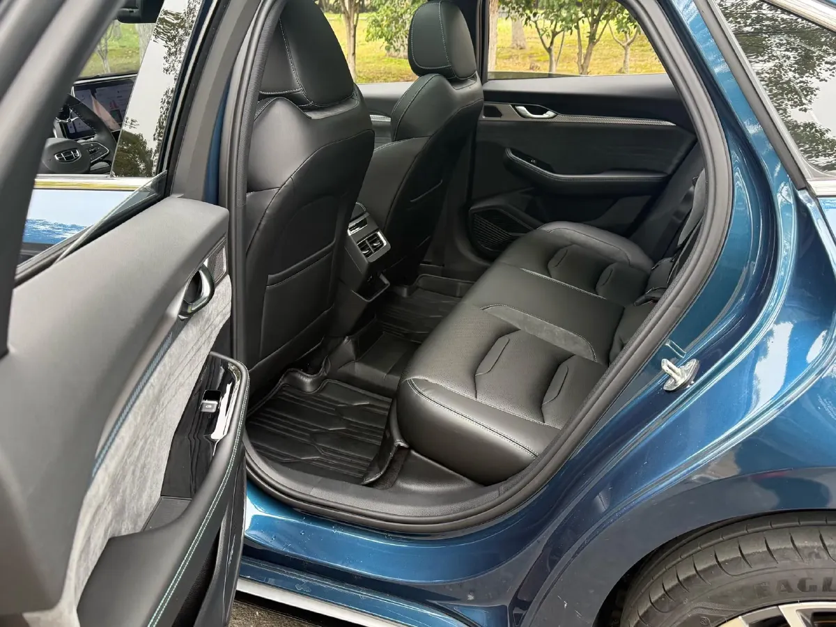 2023 Geely Preface 2.0T 190HP L4 7DCT,autocango,china used car exporter,china ev exporter,chinese used car exporter,chinese used ev exporter