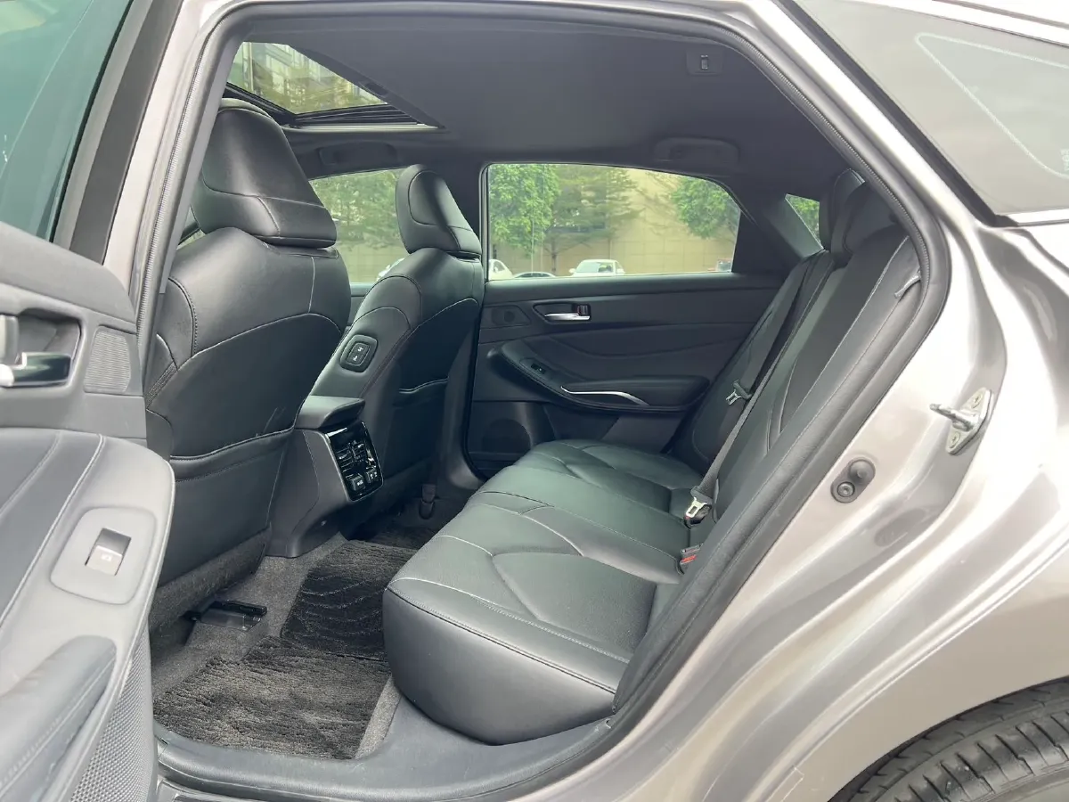 2019 Toyota Avalon 2.0L 178HP L4 CVT,autocango,china used car exporter,china ev exporter,chinese used car exporter,chinese used ev exporter