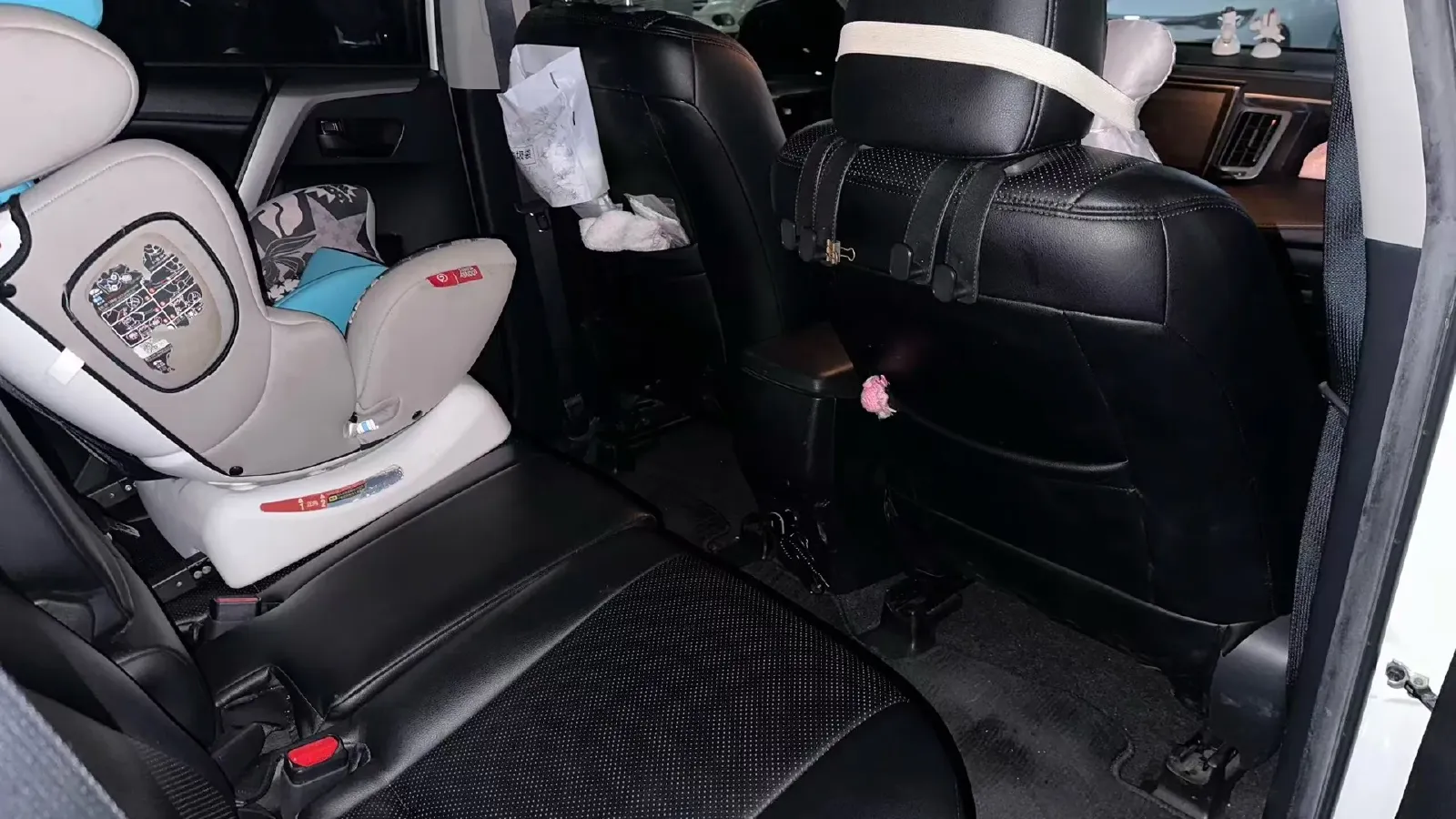 2019 Toyota RAV4 2.0L 151HP L4 CVT,autocango,china used car exporter,china ev exporter,chinese used car exporter,chinese used ev exporter