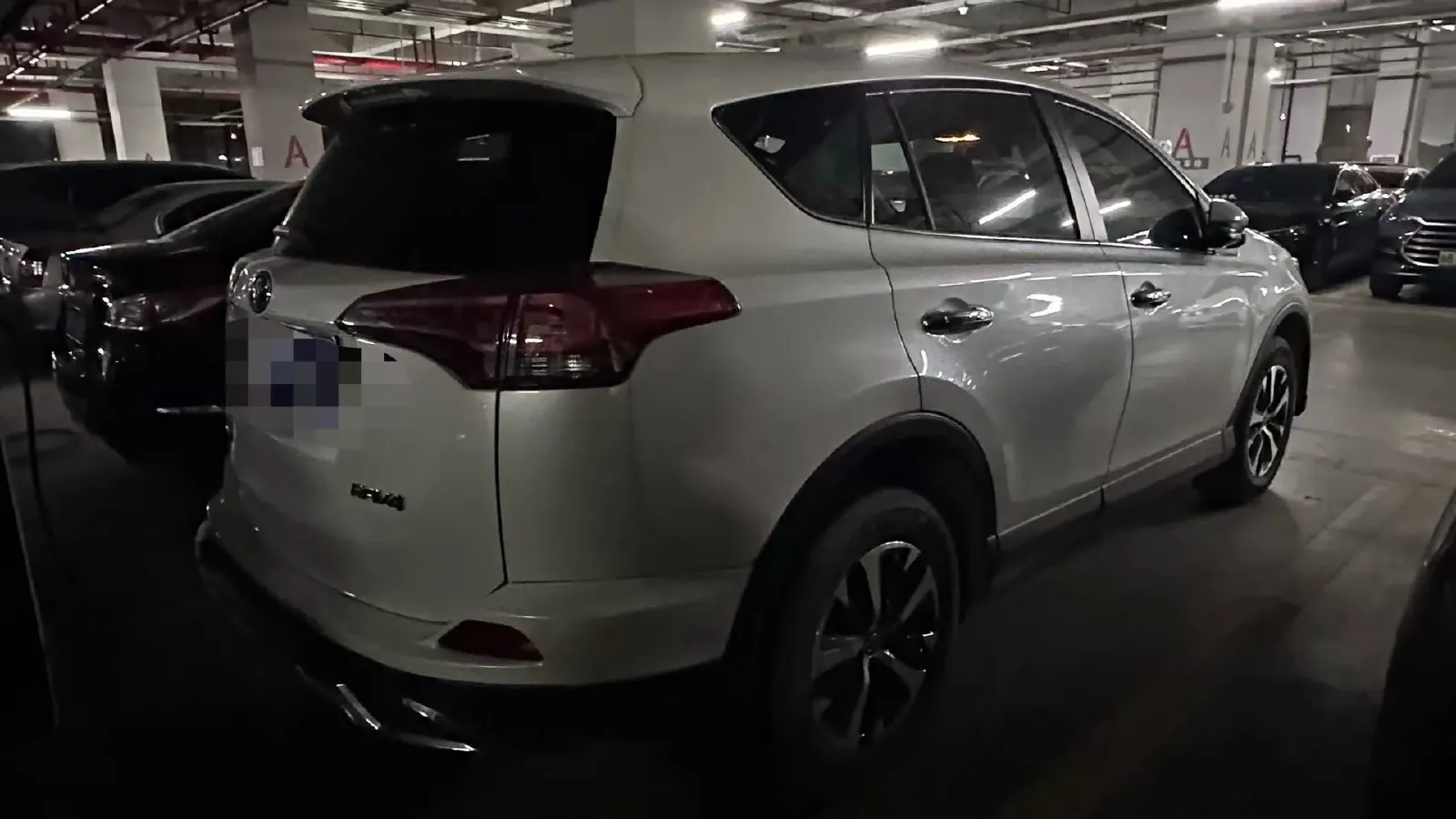 2019 Toyota RAV4 2.0L 151HP L4 CVT,autocango,china used car exporter,china ev exporter,chinese used car exporter,chinese used ev exporter