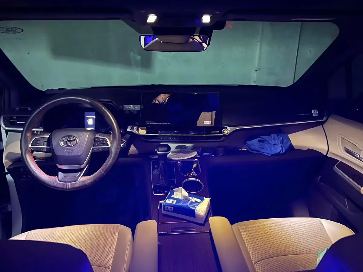 2024 Toyota Granvia 2.5L 189HP L4 E-CVT Hybrid,autocango,china used car exporter,china ev exporter,chinese used car exporter,chinese used ev exporter